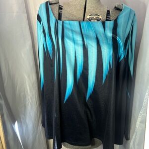 NWT Zoey abstract Turquoise and Black Long  Sleeve Round Neck  Top 2x